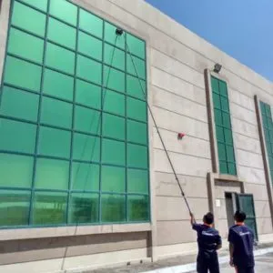 Facade Glass Cleaning