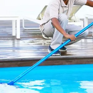 Pool Maintenance and Cleaning Services