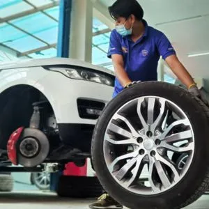 Car Tyres Service