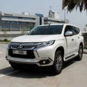 Mitsubishi Montero Rental