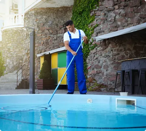 Professional Swimming Pool Cleaning Services